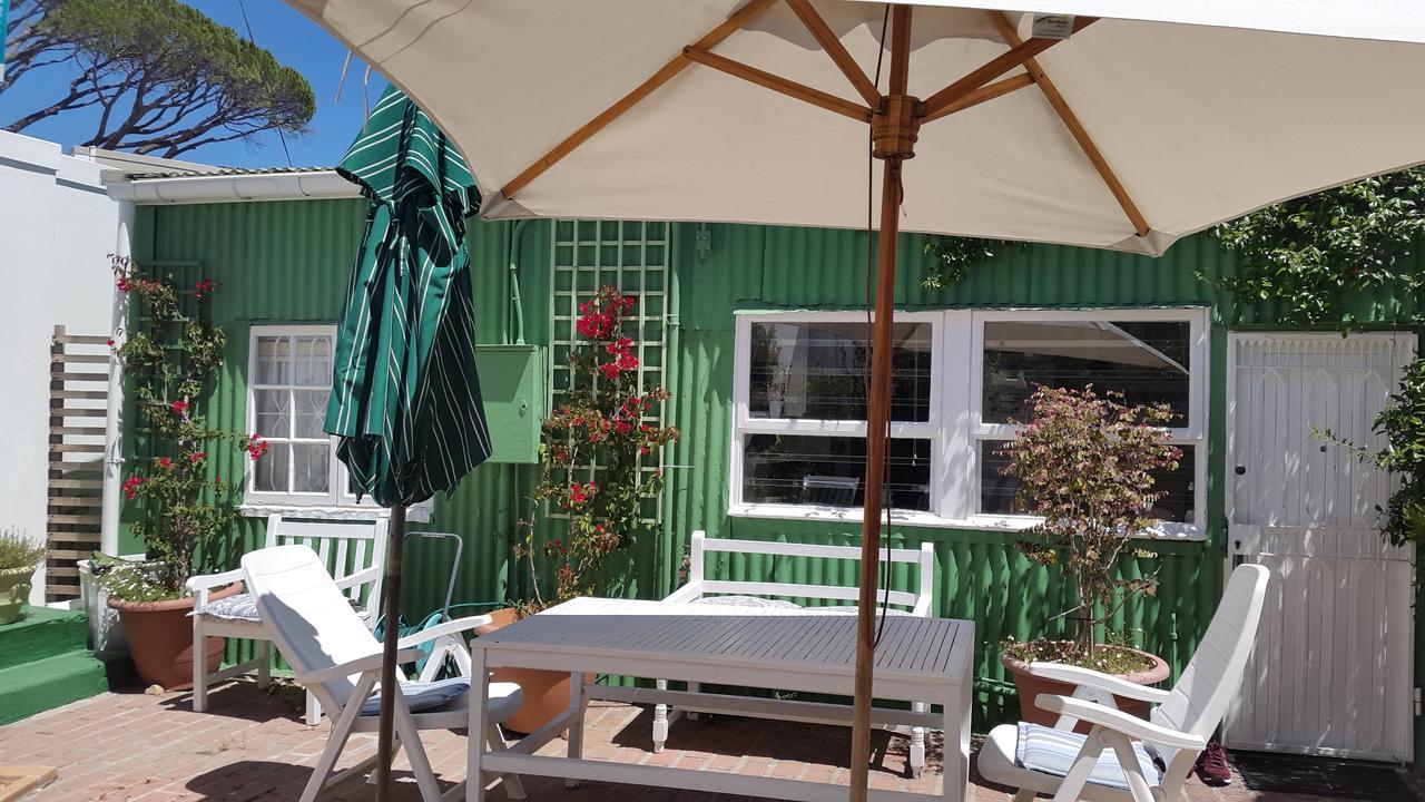 Sherwood Boutique Cottage ケープタウン エクステリア 写真